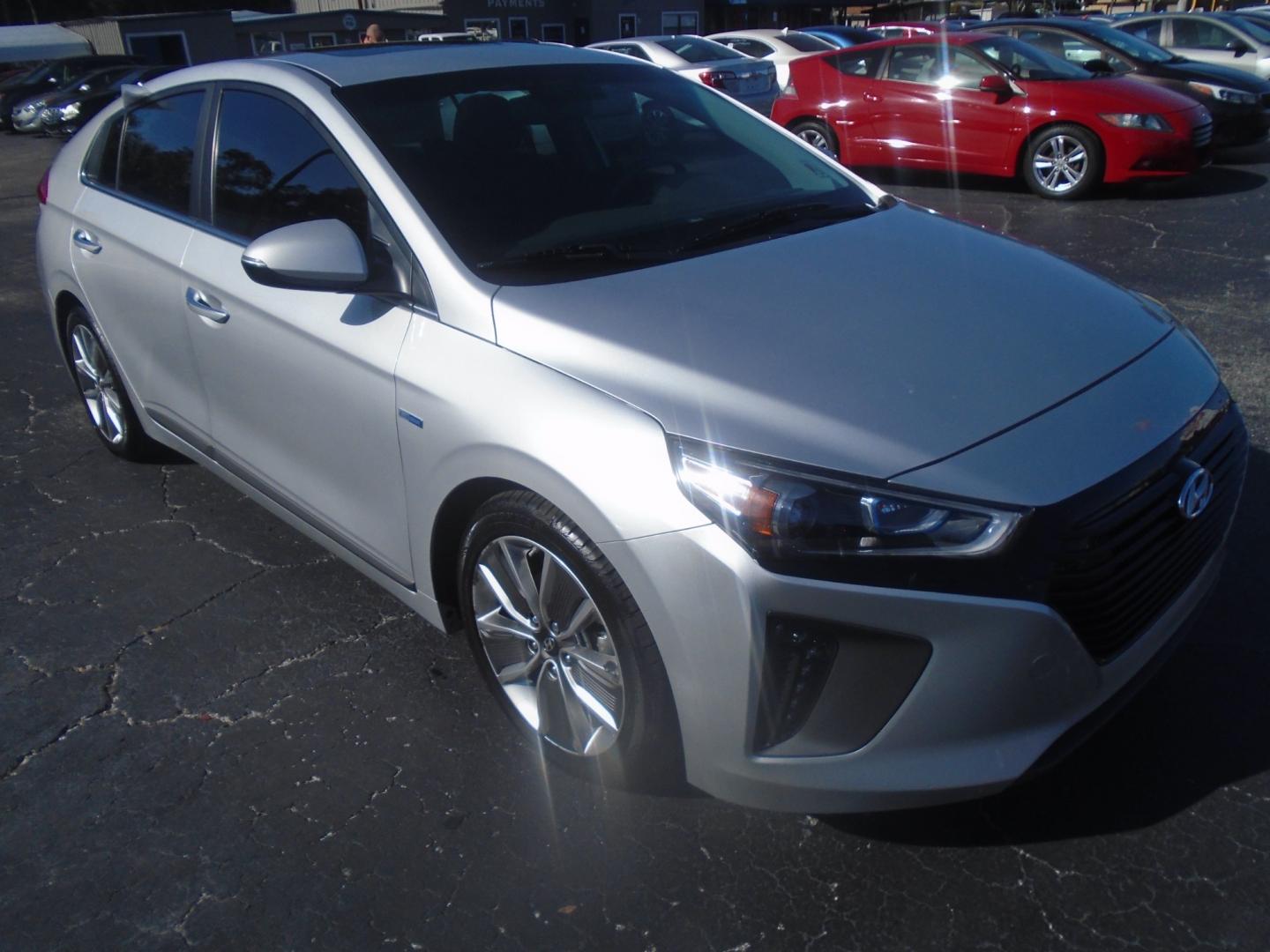 2017 Hyundai Ioniq Hybrid (KMHC85LC1HU) , located at 6112 N Florida Avenue, Tampa, FL, 33604, (888) 521-5131, 27.954929, -82.459534 - Photo#2